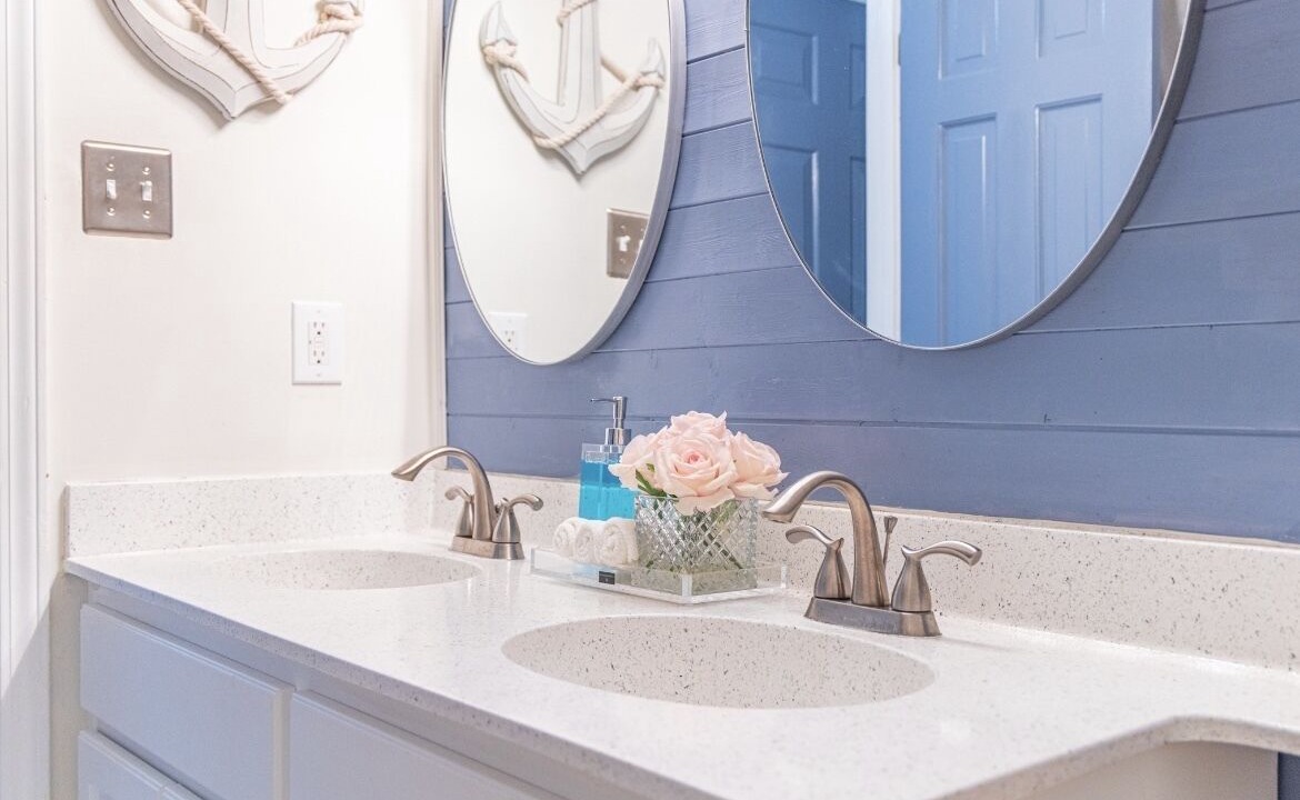 Photo of Bathroom in Garden City