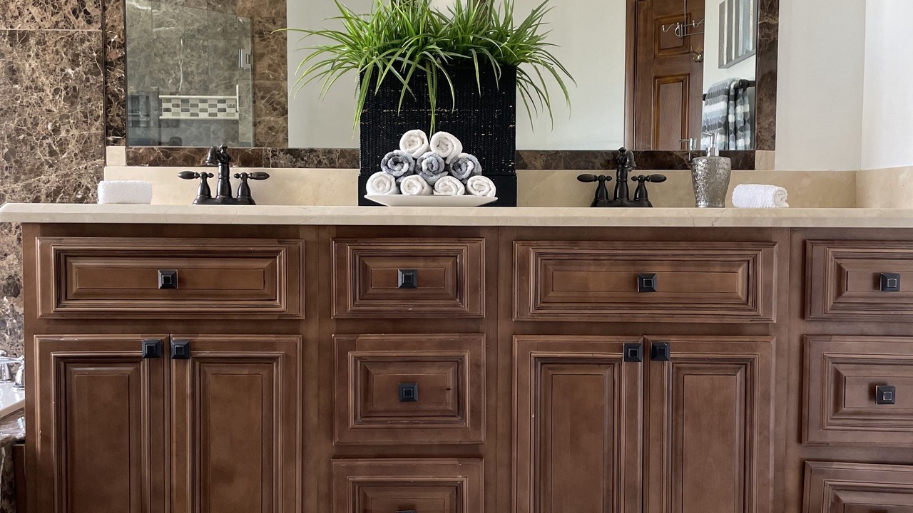 Photo of Bathroom in Greenview Shores