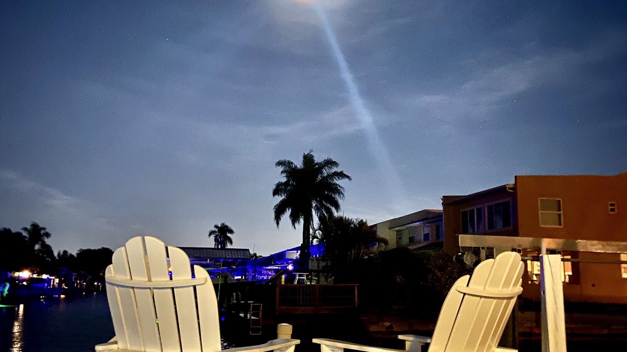 Photo of Patio Balcony in Bay Crest Park
