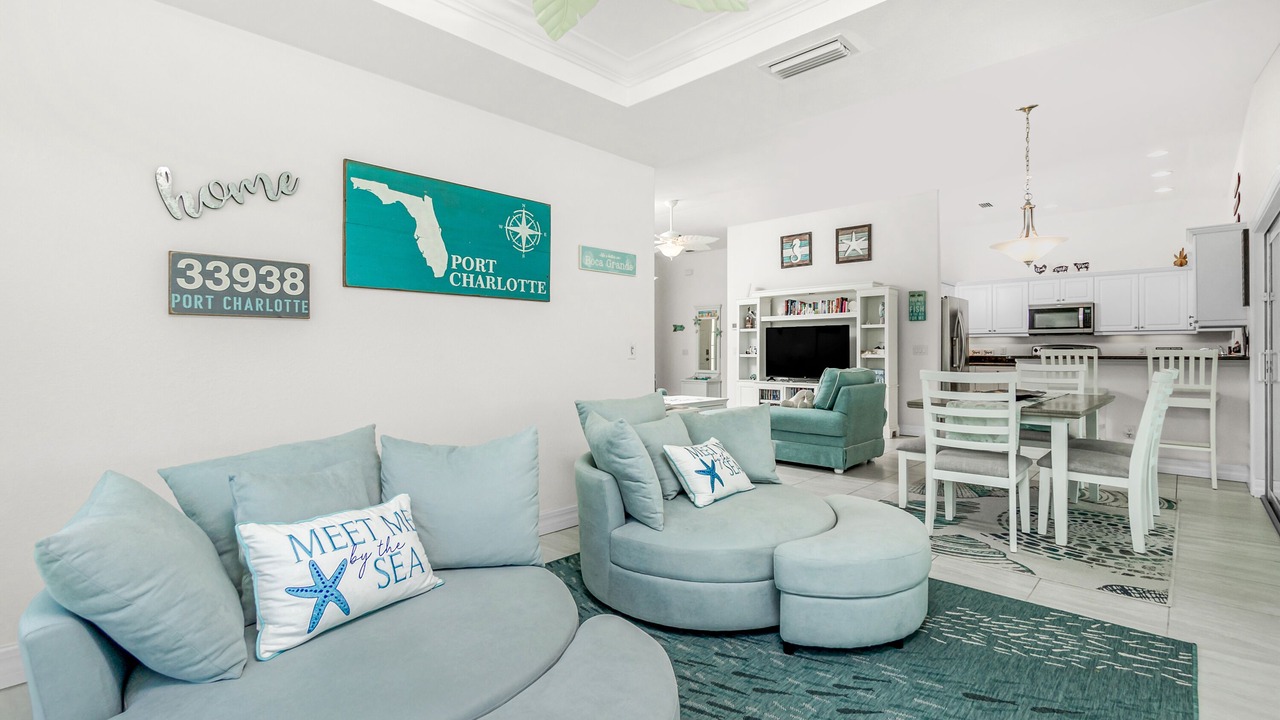 Photo of Livingroom in Rotonda Lakes