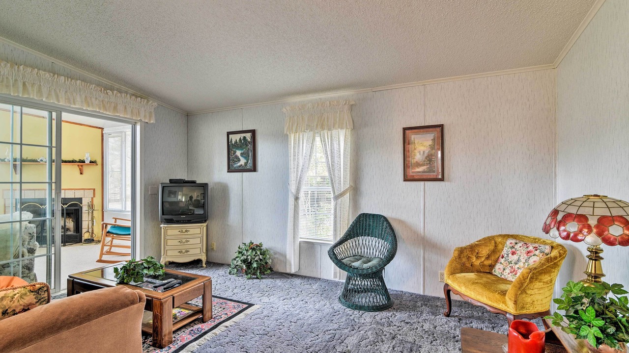 Photo of Livingroom in Branford