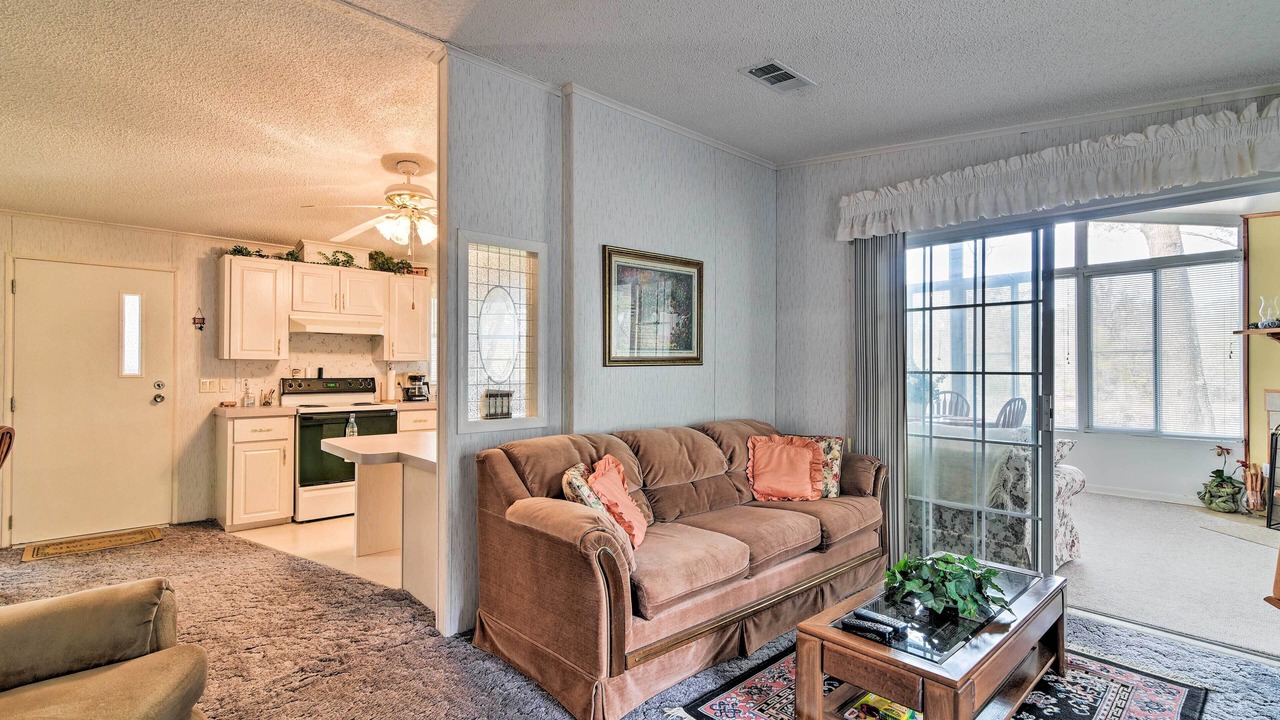 Photo of Livingroom in Branford
