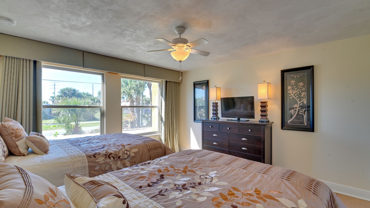 Photo of Bedroom in Wilbur-By-The-Sea