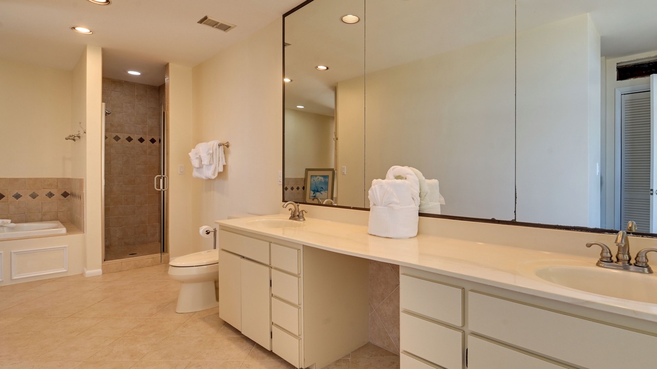 Photo of Bathroom in Wilbur-By-The-Sea