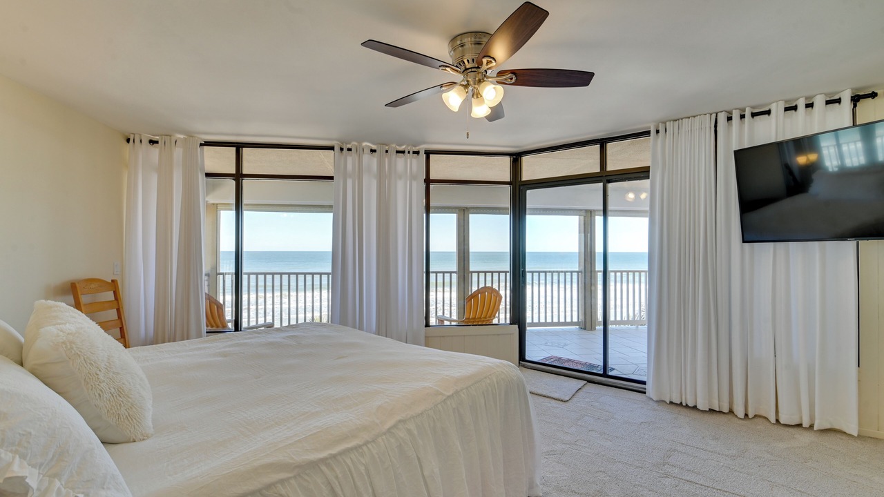 Photo of Bedroom in Wilbur-By-The-Sea