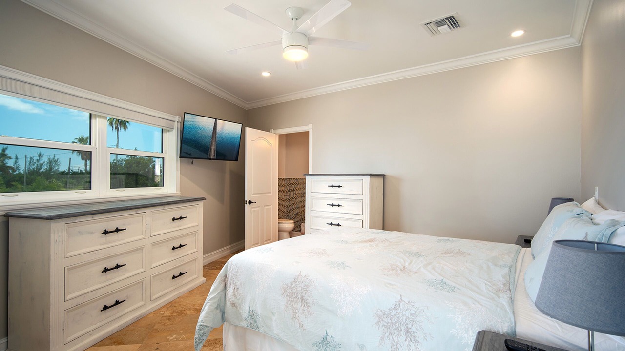 Photo of Bedroom in Big Pine Key