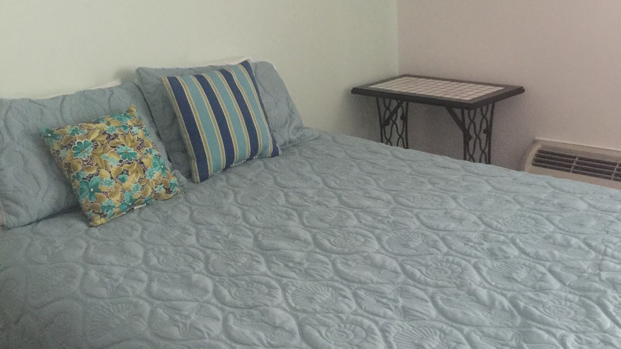 Photo of Bedroom in Salem