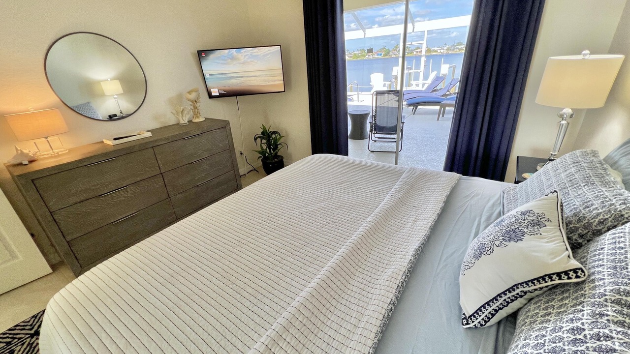Photo of Bedroom in Eight Lakes