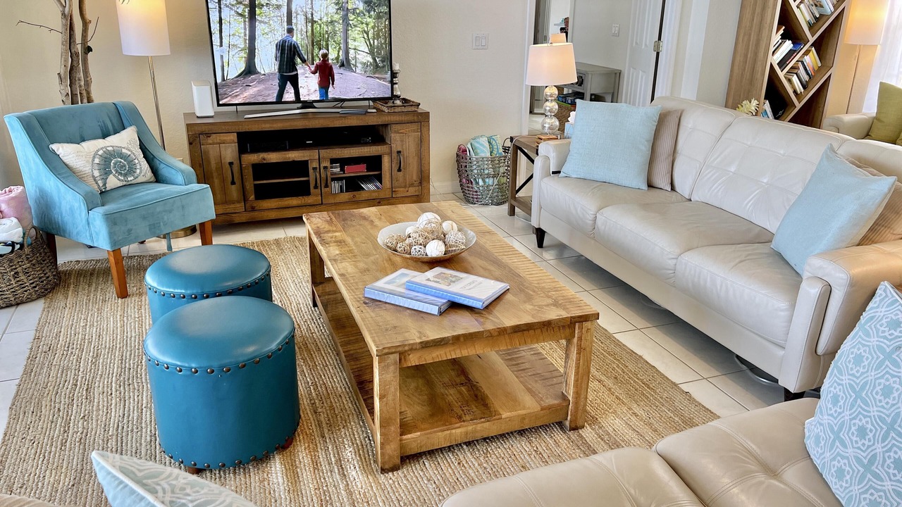 Photo of Livingroom in Eight Lakes