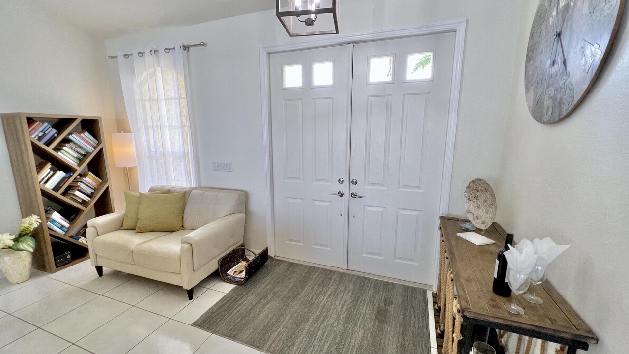 Photo of Livingroom in Eight Lakes