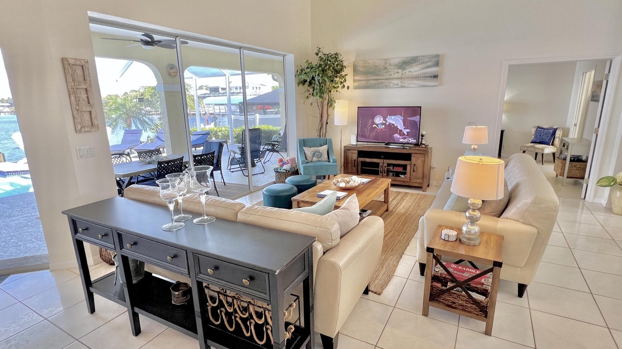 Photo of Livingroom in Eight Lakes