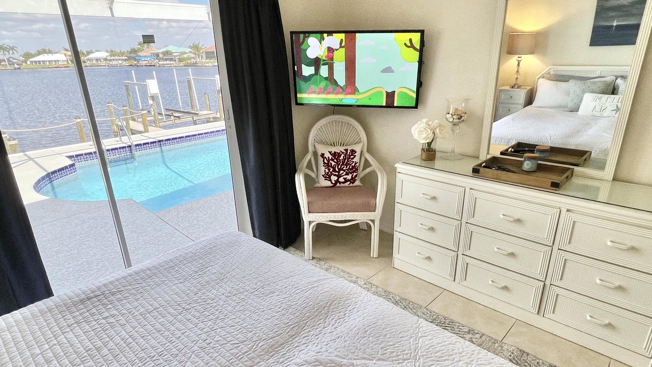 Photo of Bedroom in Eight Lakes