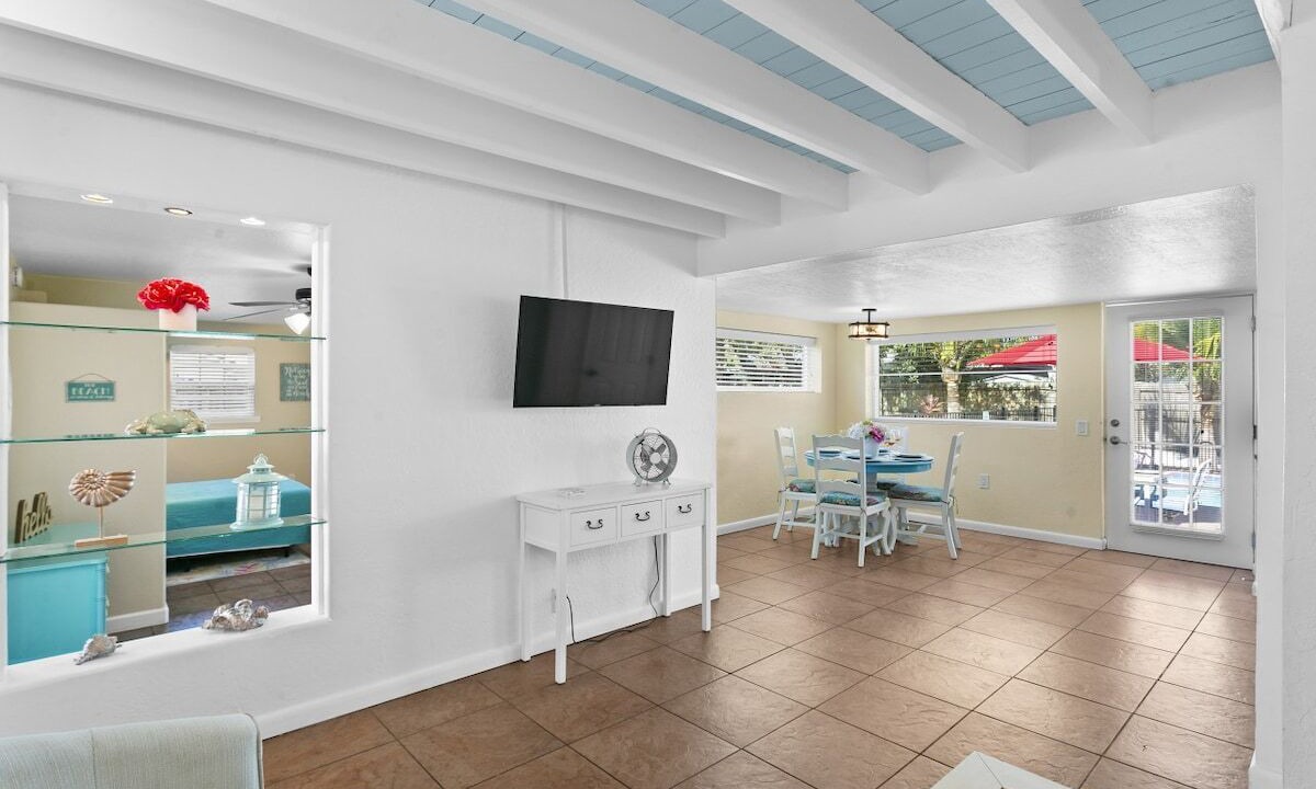 Photo of Bedroom in Arlington Park