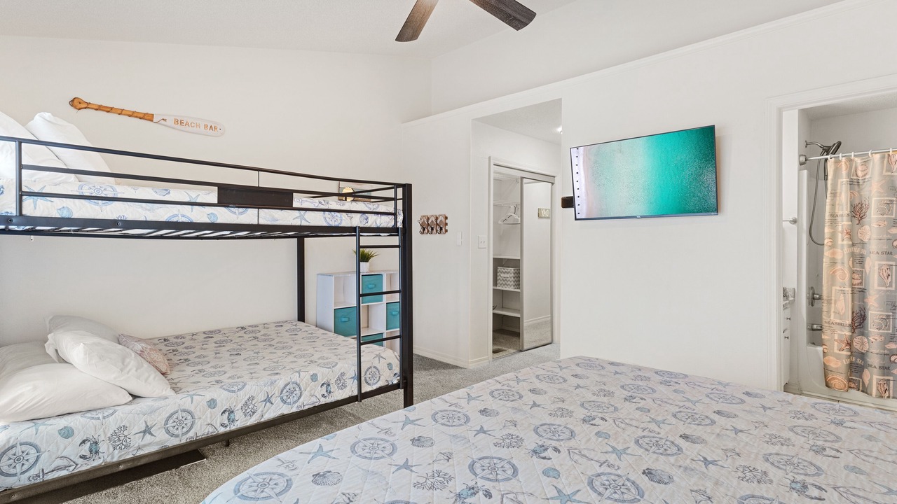Photo of Bedroom in Miramar Beach