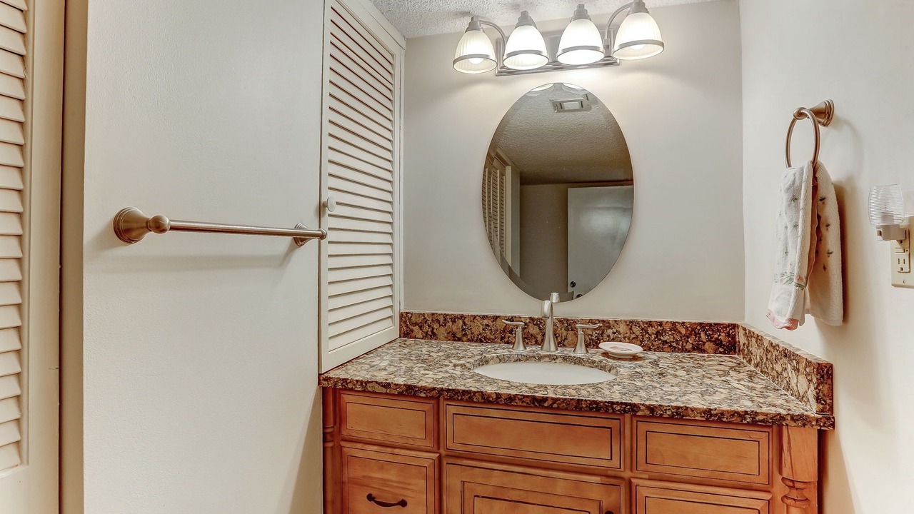 Photo of Bathroom in Fernandina Beach