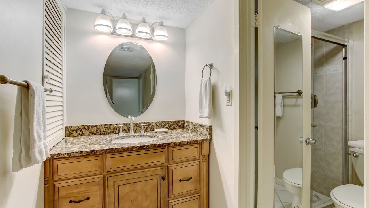 Photo of Bathroom in Fernandina Beach