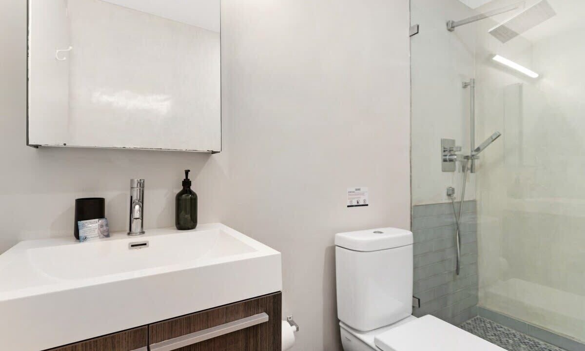 Photo of Bathroom in South Pointe