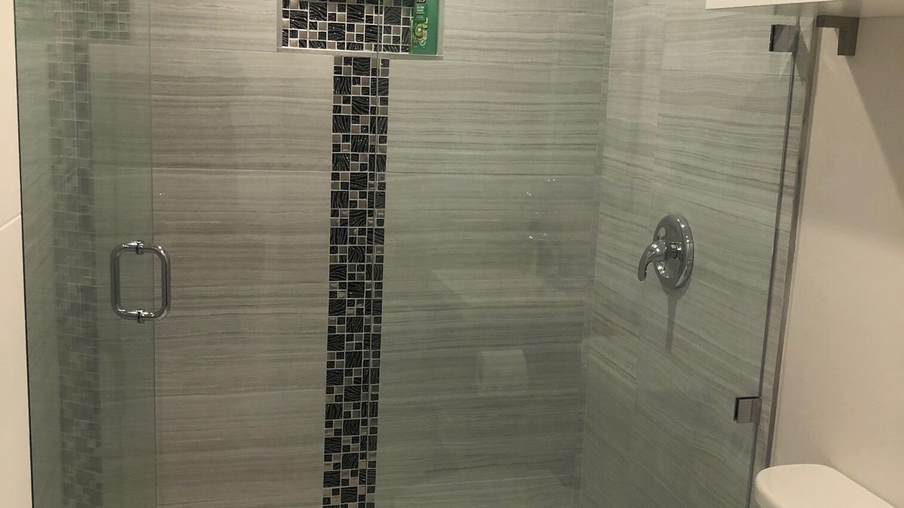 Photo of Bathroom in Royal Poinciana
