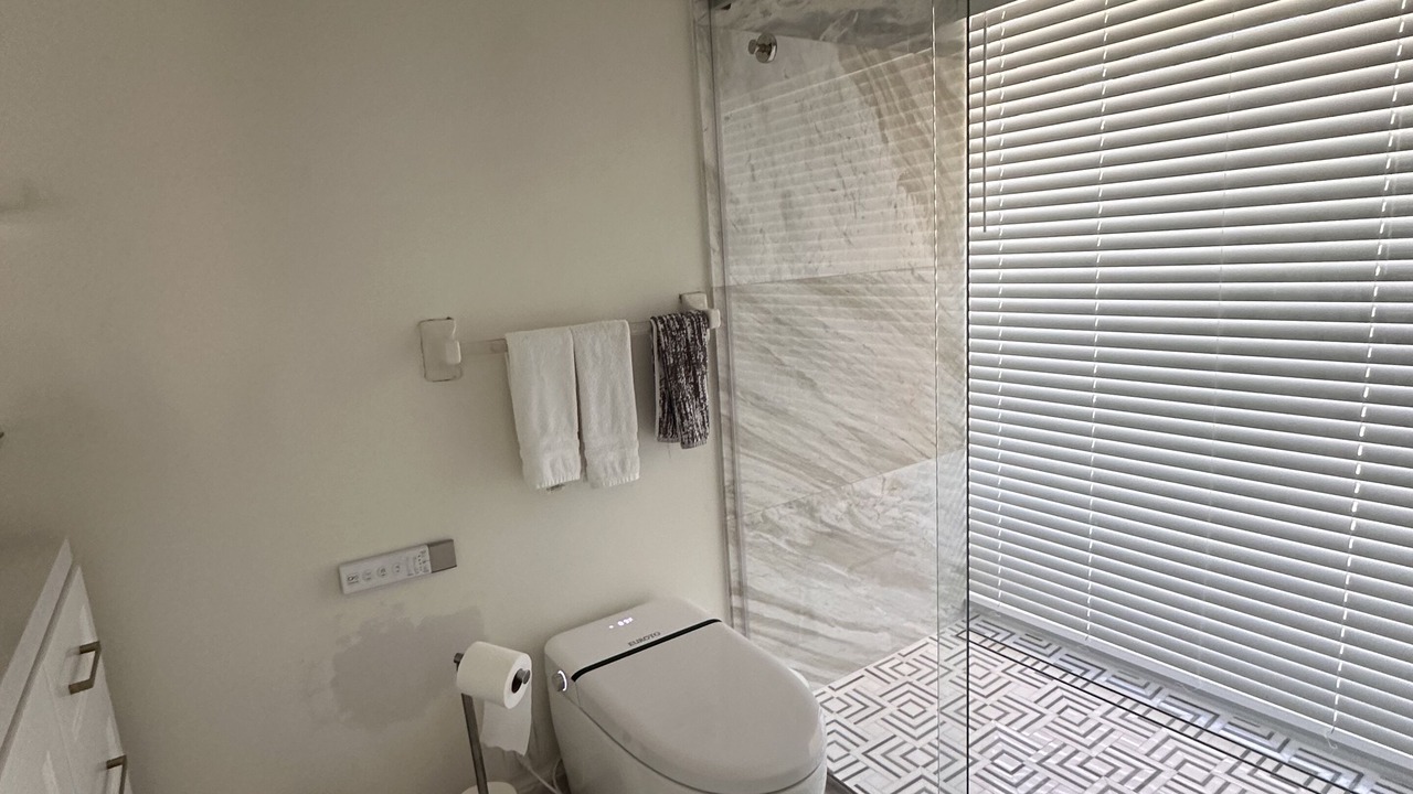 Photo of Bathroom in Tropic Palms