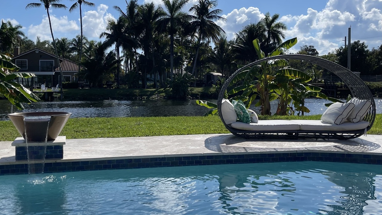 Photo of Outdoor in Tropic Palms