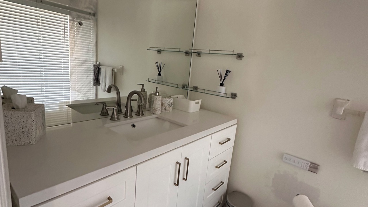 Photo of Bathroom in Tropic Palms