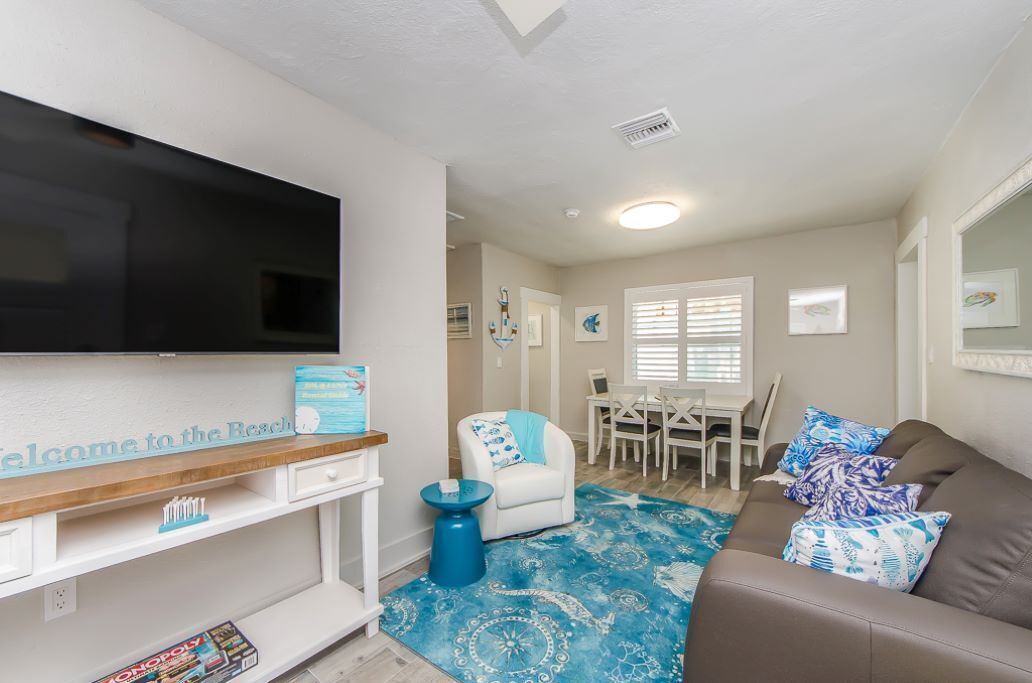 Photo of Livingroom in Independence Square