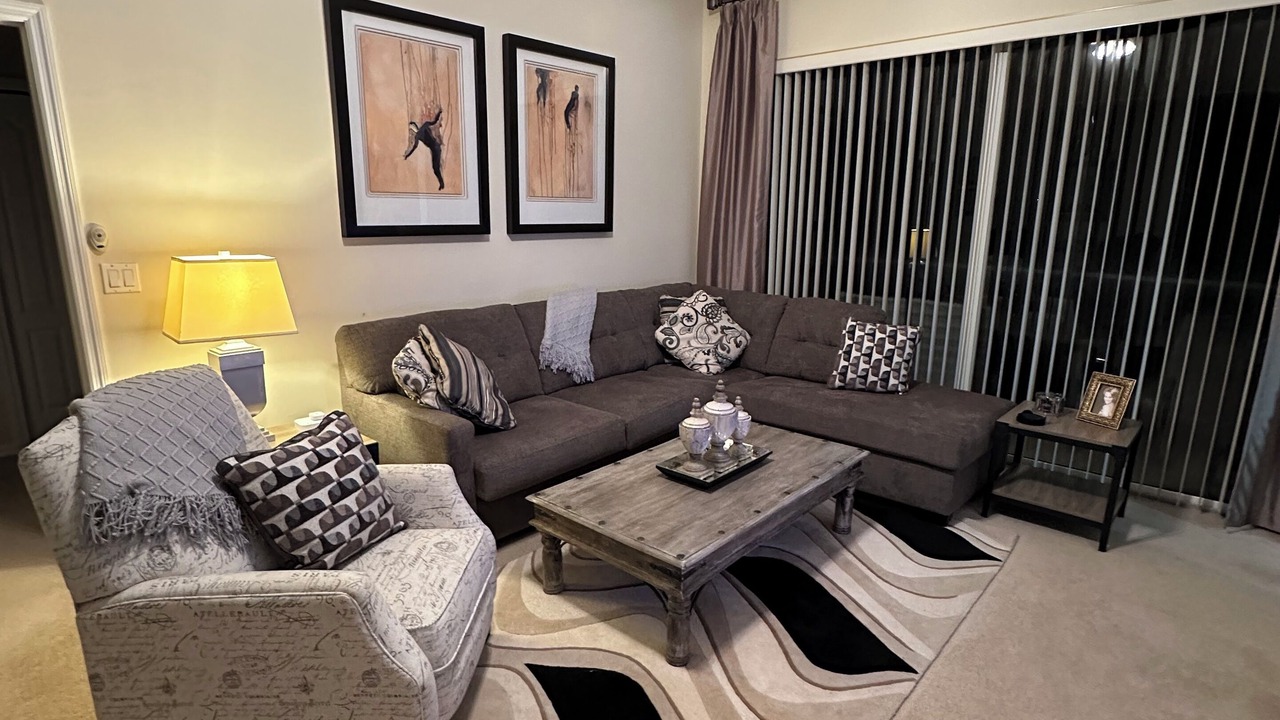 Photo of Livingroom in Naples