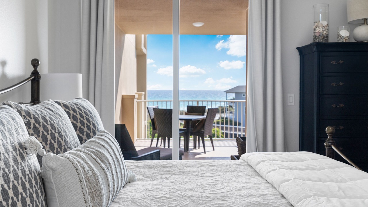 Photo of Bedroom in Santa Rosa Beach