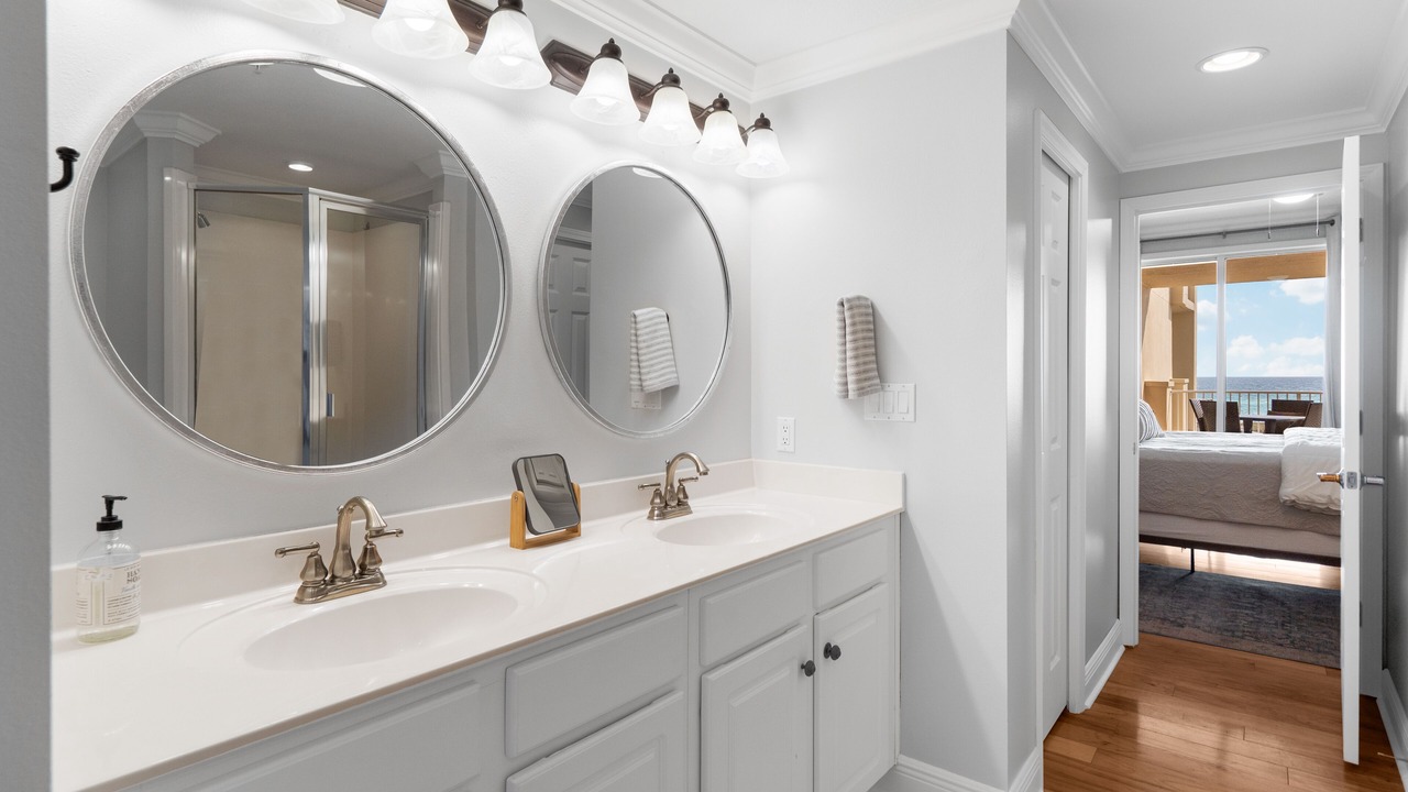 Photo of Bathroom in Santa Rosa Beach
