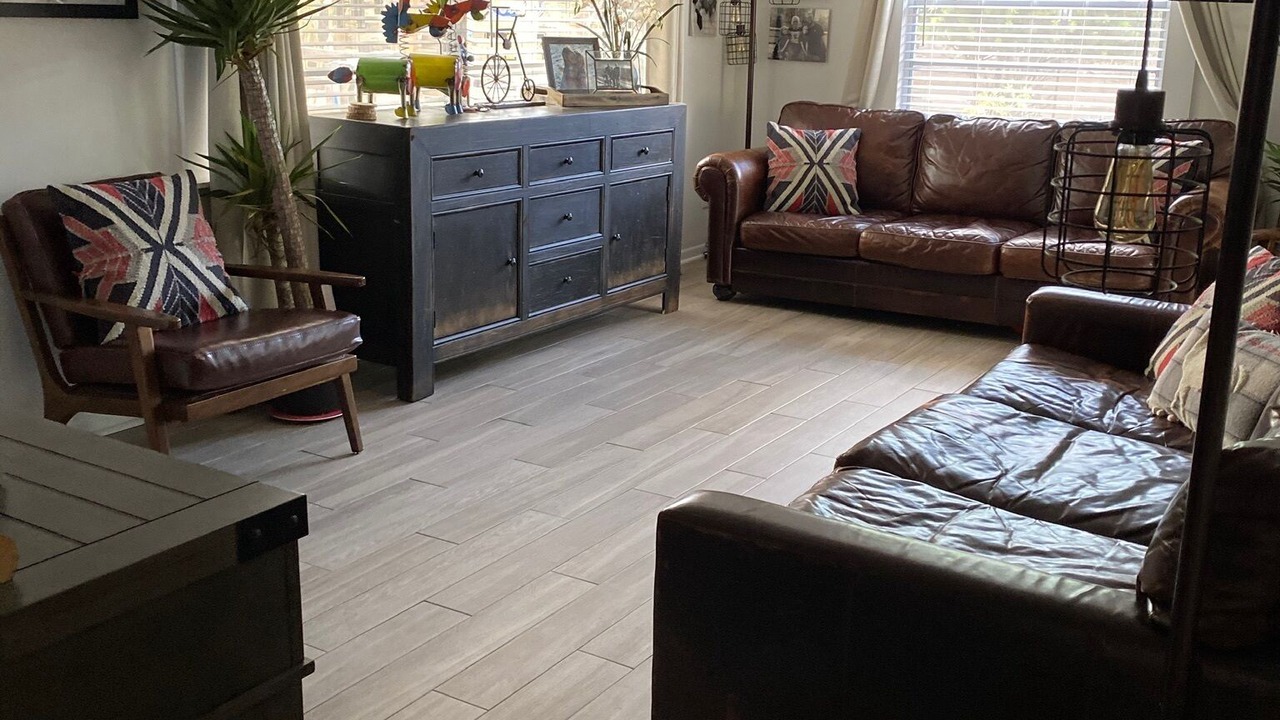Photo of Livingroom in Westside