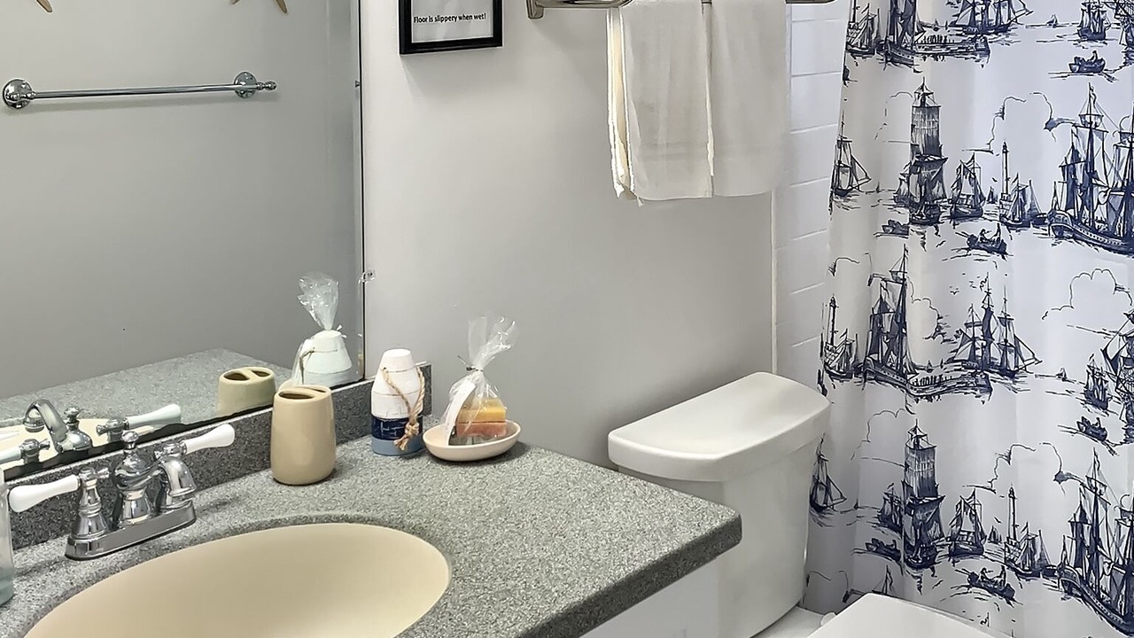 Photo of Bathroom in Pine Island Center