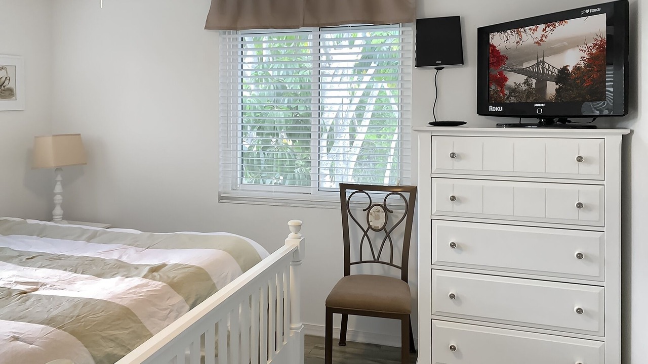 Photo of Bedroom in Pine Island Center