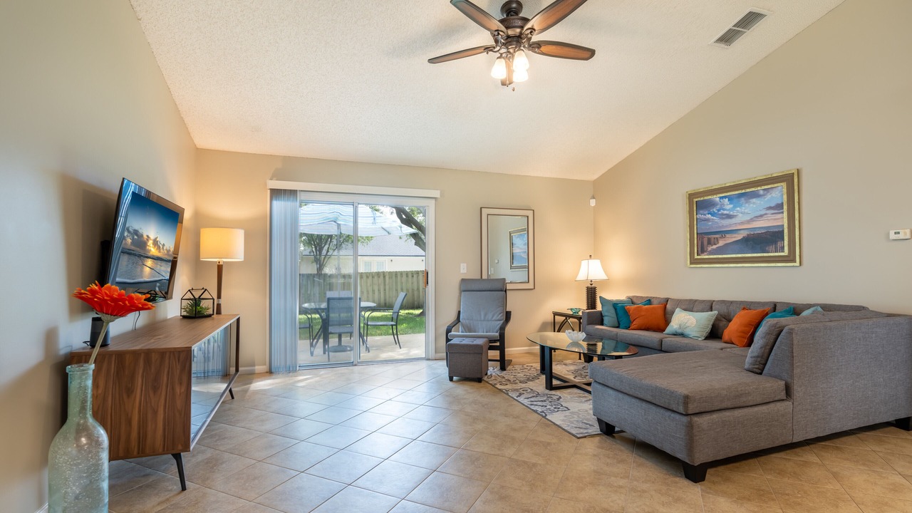 Photo of Livingroom in Sandalwood