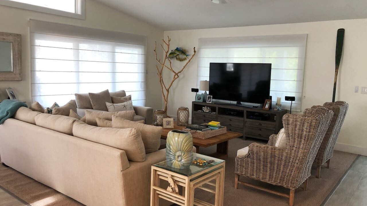 Photo of Livingroom in Venetian Shores
