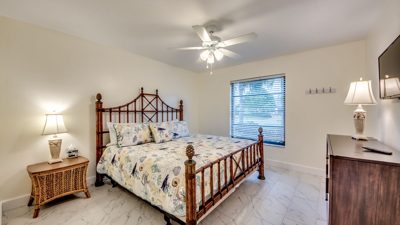 Photo of Bedroom in Caloosahatchee