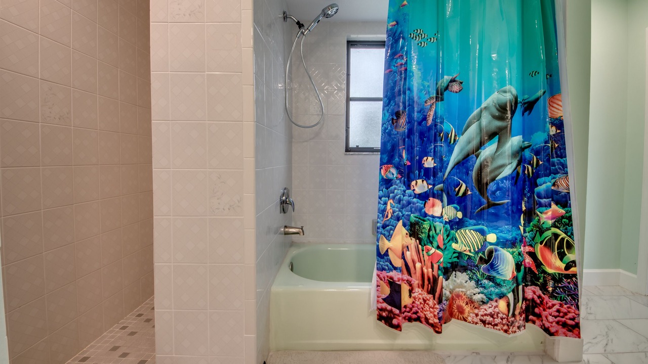 Photo of Bathroom in Caloosahatchee