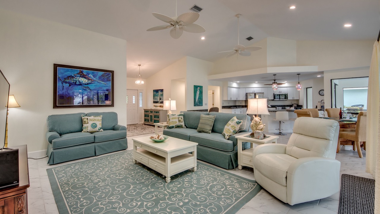 Photo of Livingroom in Caloosahatchee