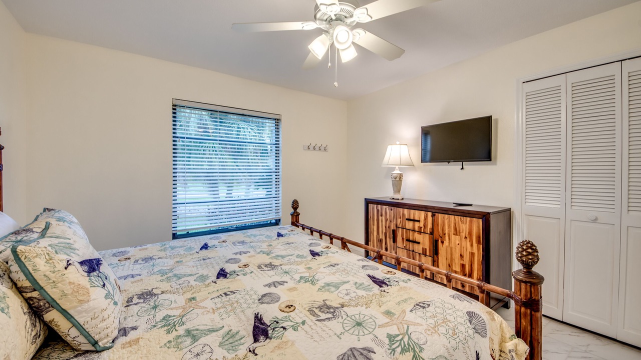 Photo of Bedroom in Caloosahatchee