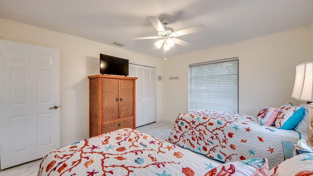 Photo of Bedroom in Caloosahatchee