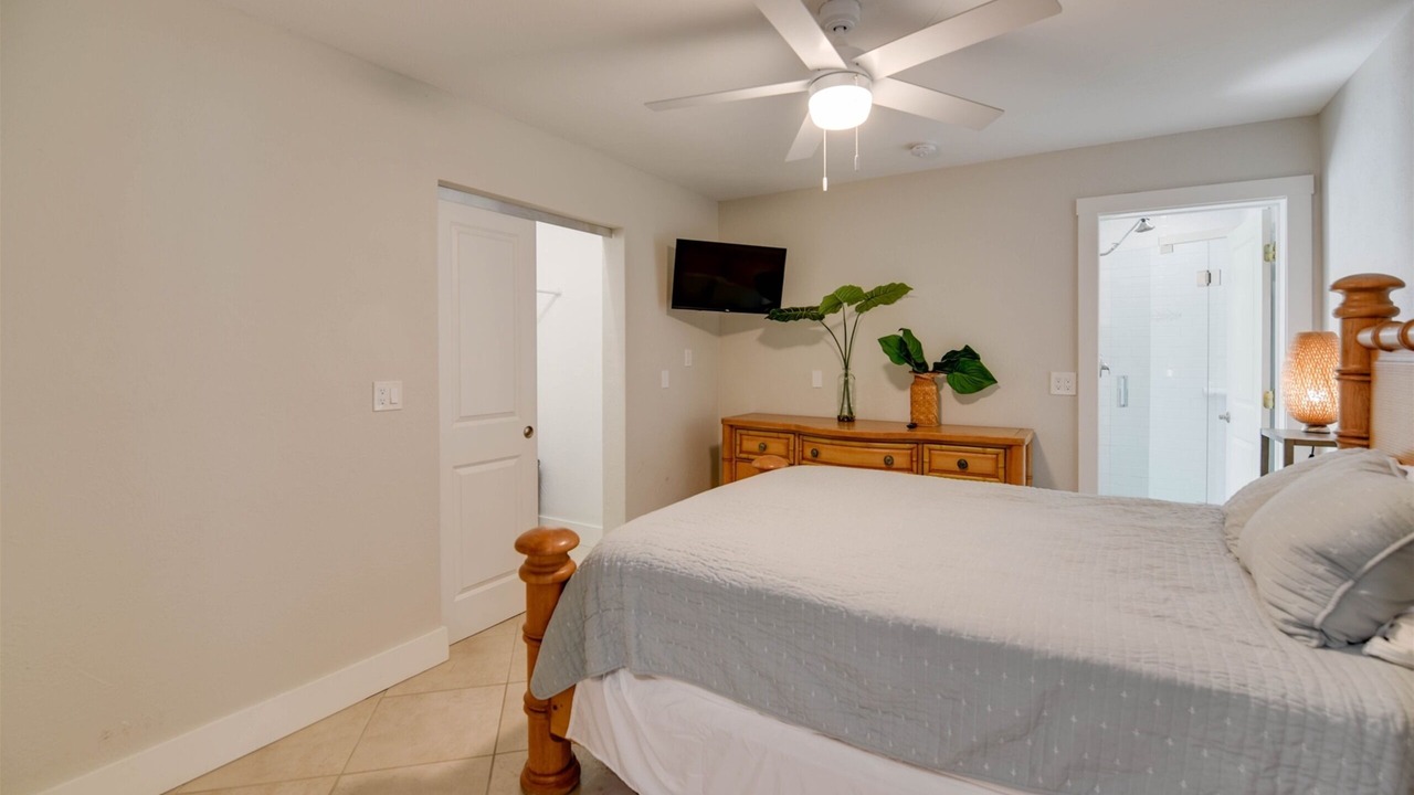 Photo of Bedroom in Big Pine Key