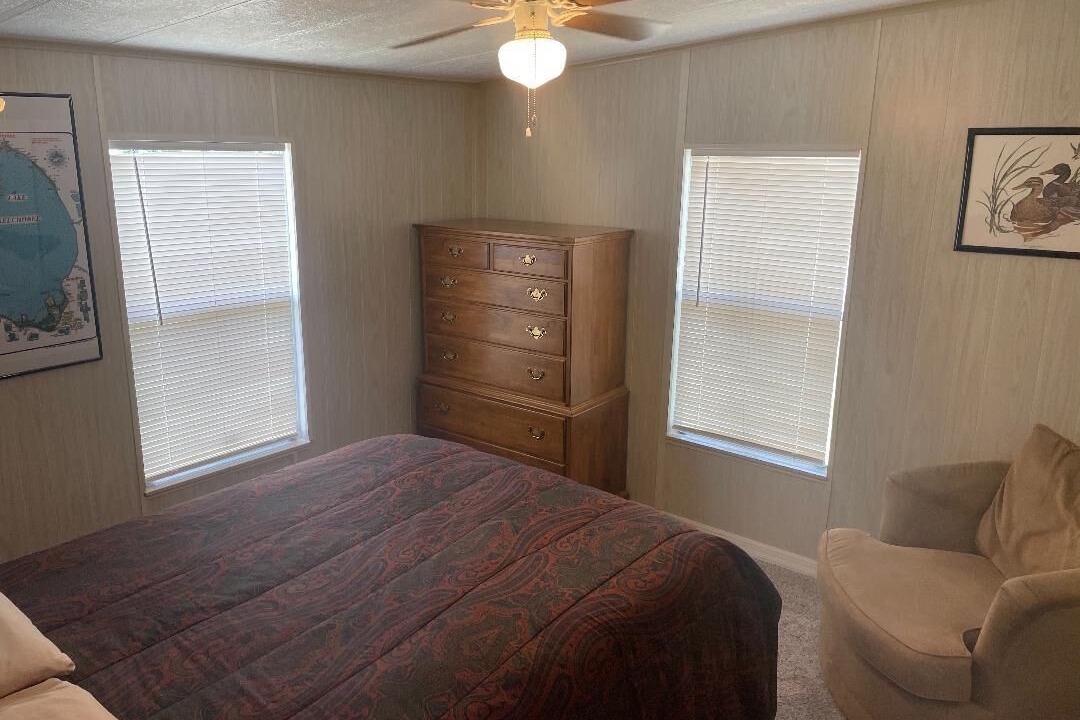 Photo of Bedroom in Okeechobee