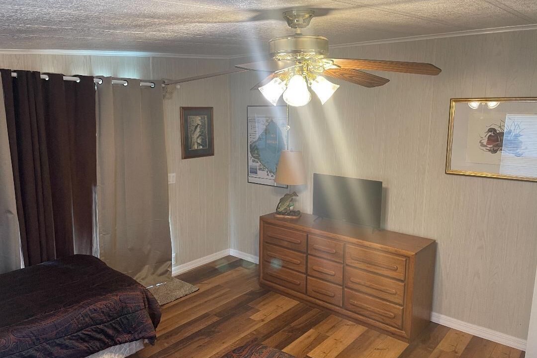 Photo of Bedroom in Okeechobee