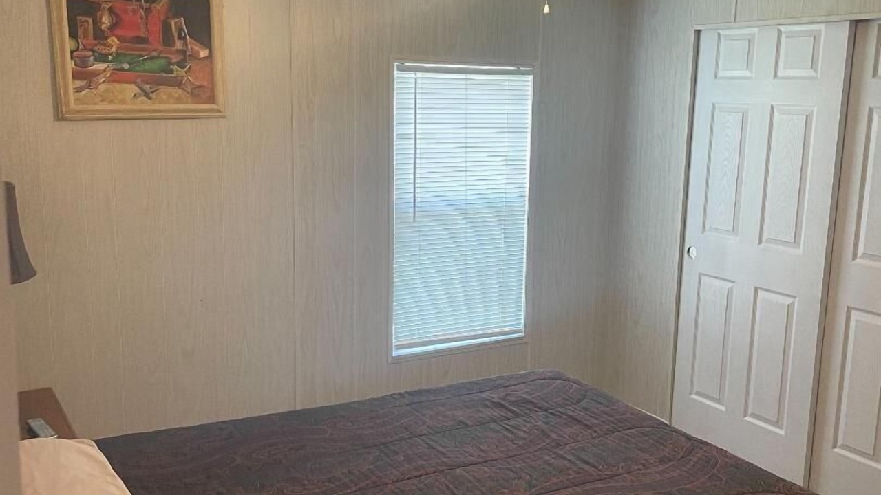 Photo of Bedroom in Okeechobee