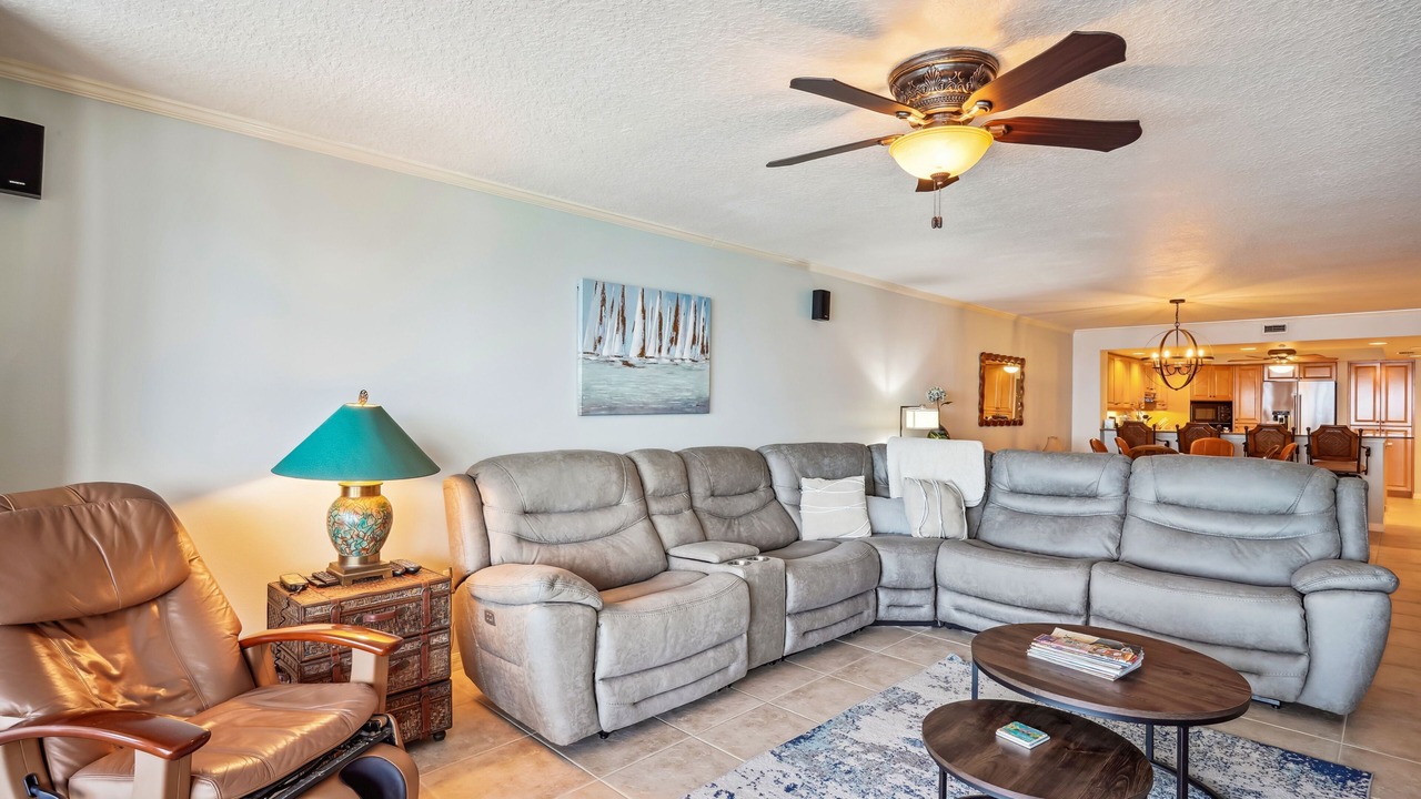 Photo of Livingroom in Redington Beach