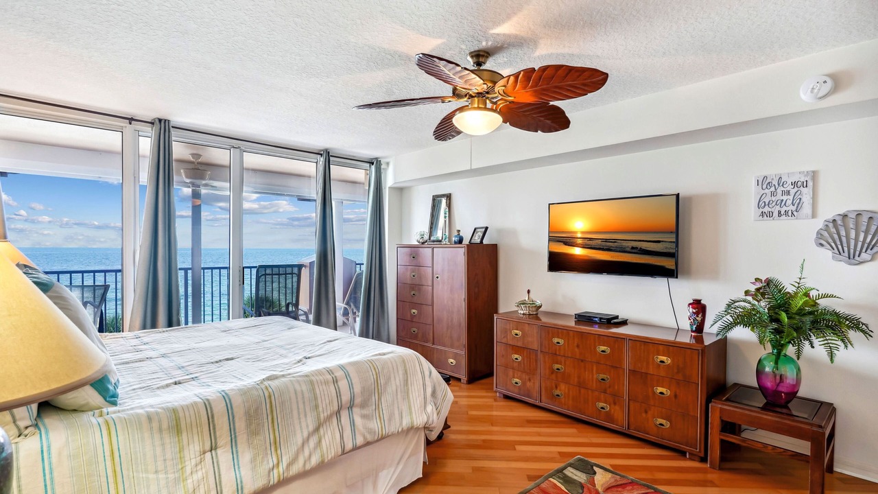 Photo of Bedroom in Redington Beach