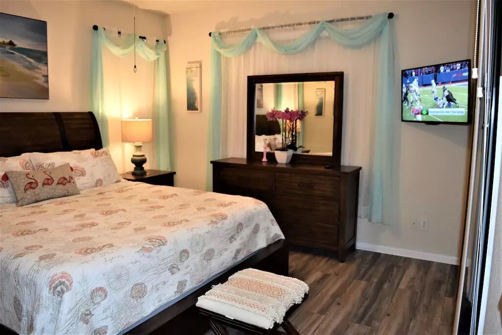 Photo of Bedroom in Trafalgar Village