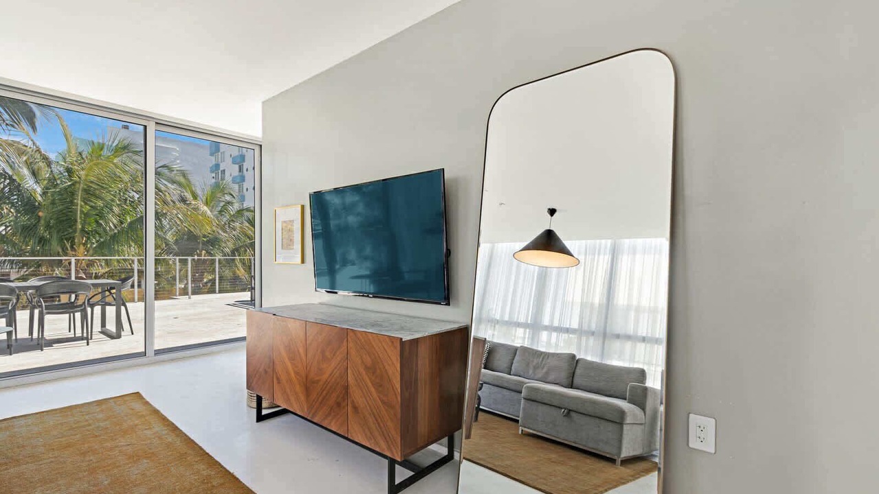 Photo of Livingroom in South Pointe