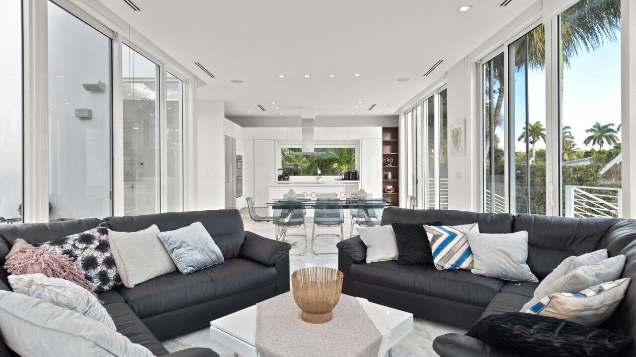 Photo of Livingroom in Venetian Islands