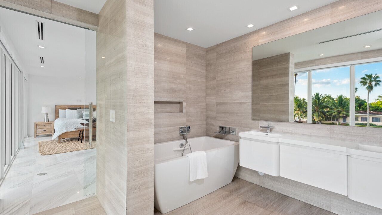Photo of Bathroom in Venetian Islands