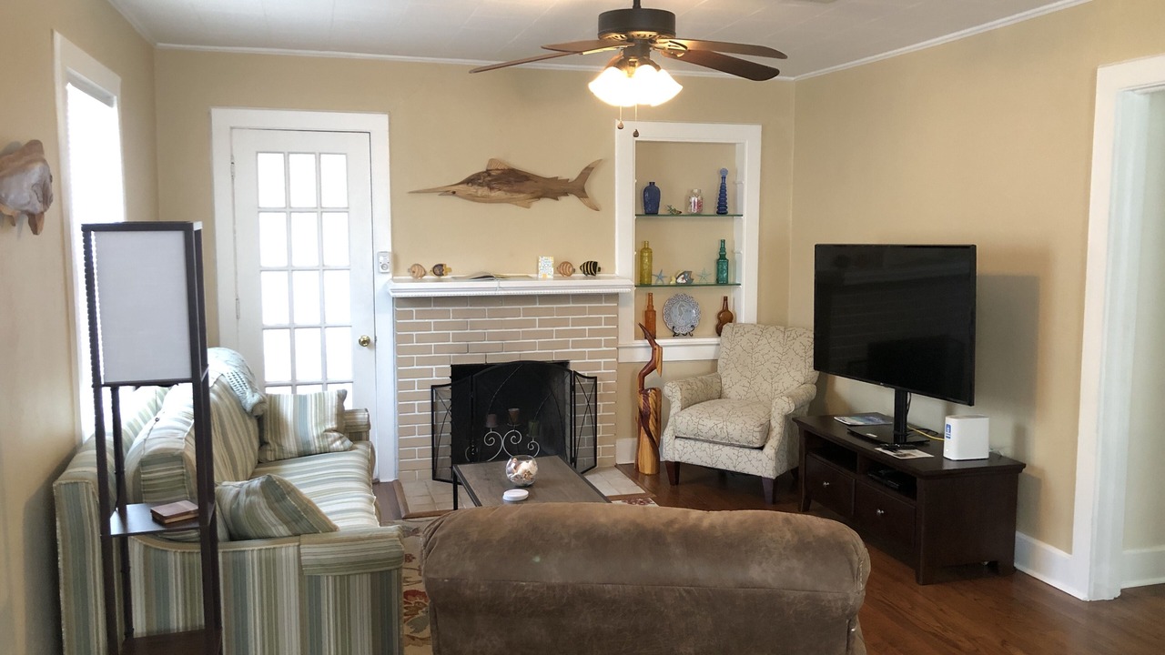 Photo of Livingroom in Southeast Pensacola